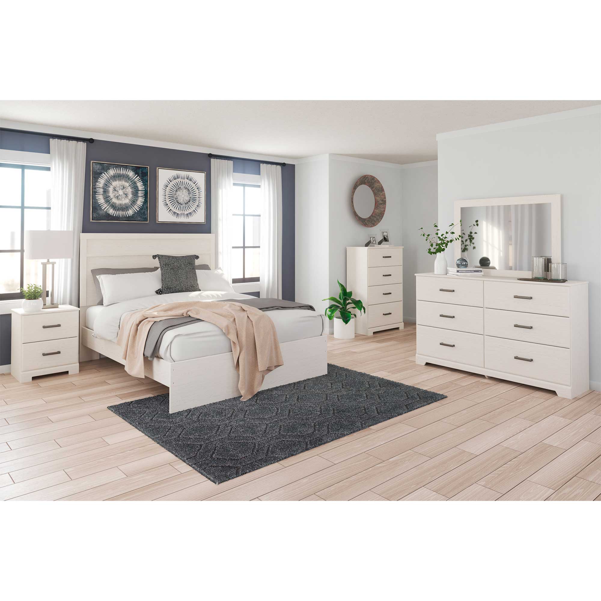 Stelsie King Panel Bed with Mirrored Dresser