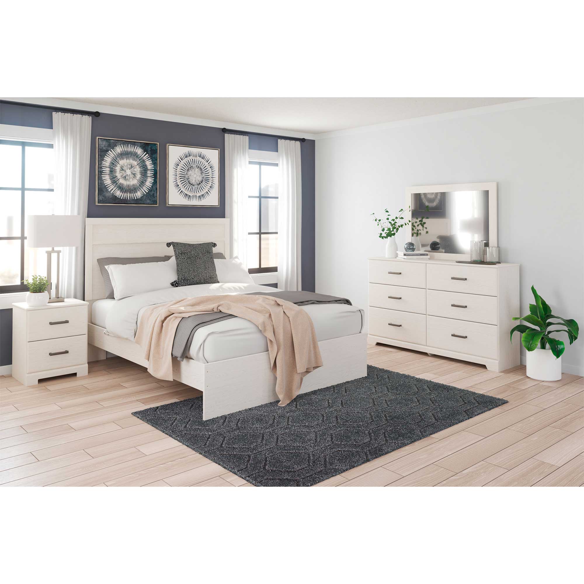 Stelsie King Panel Bed with Mirrored Dresser