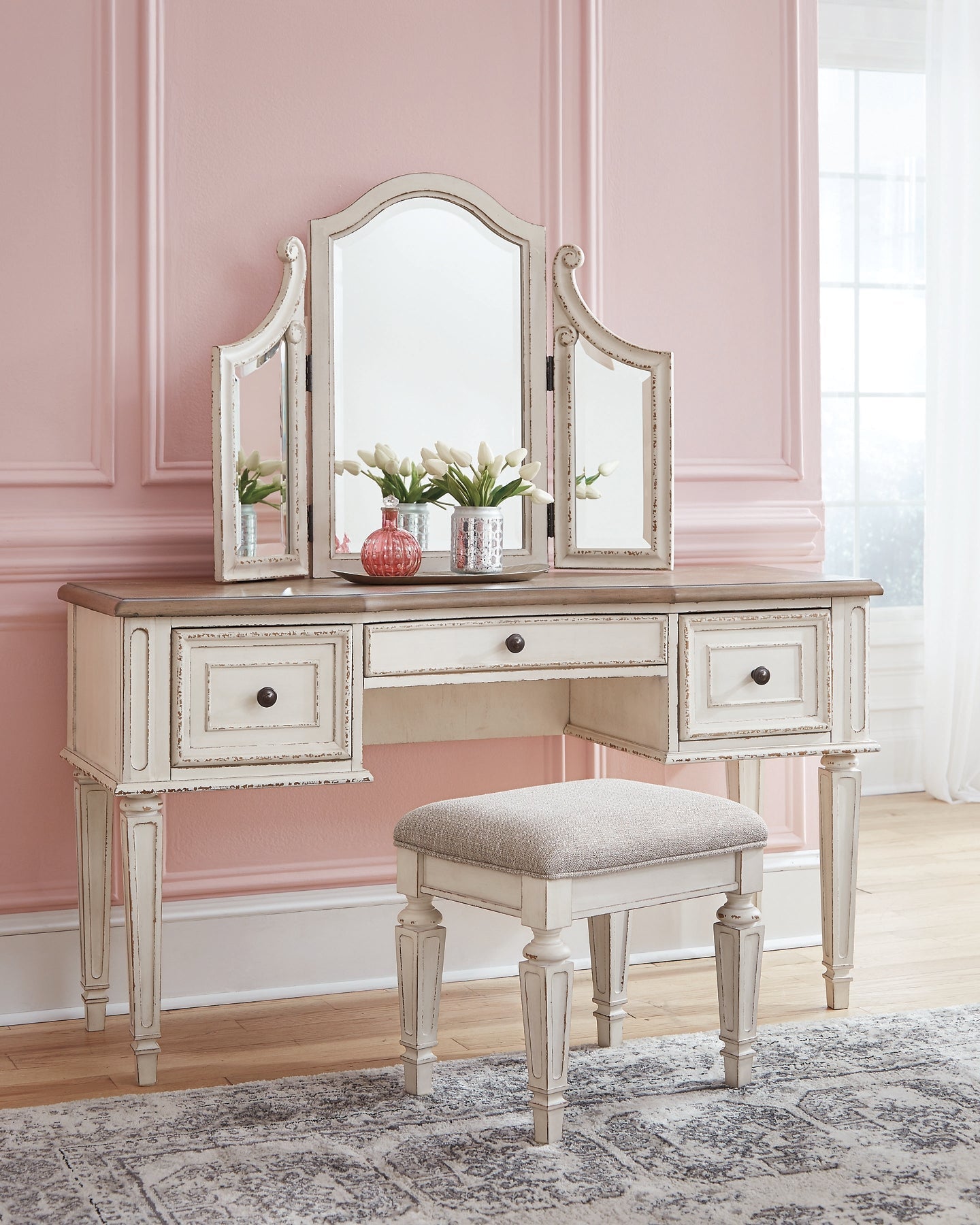 Realyn Vanity (Set of 3)