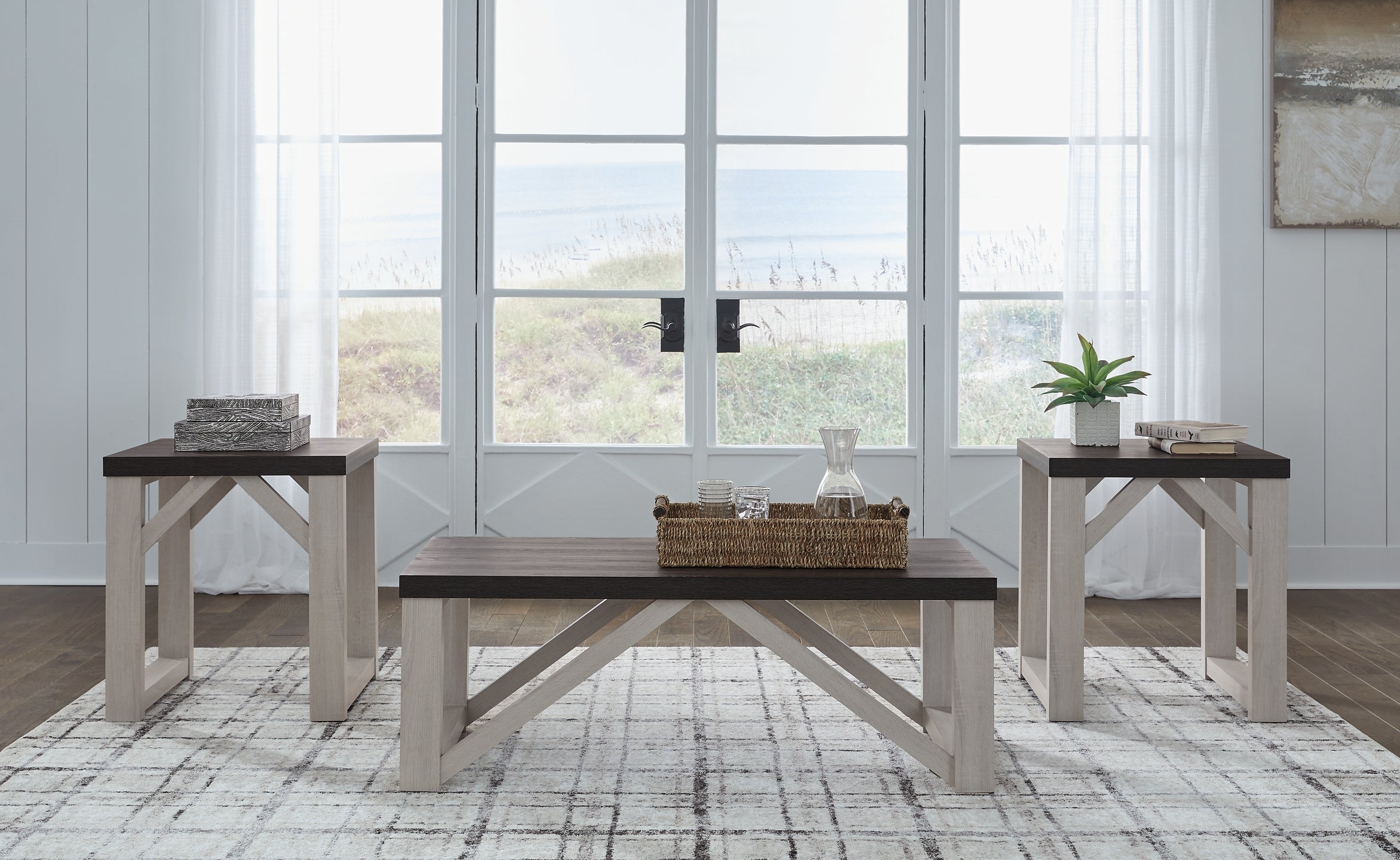 Dorrinson Occasional Table (Set of 3)