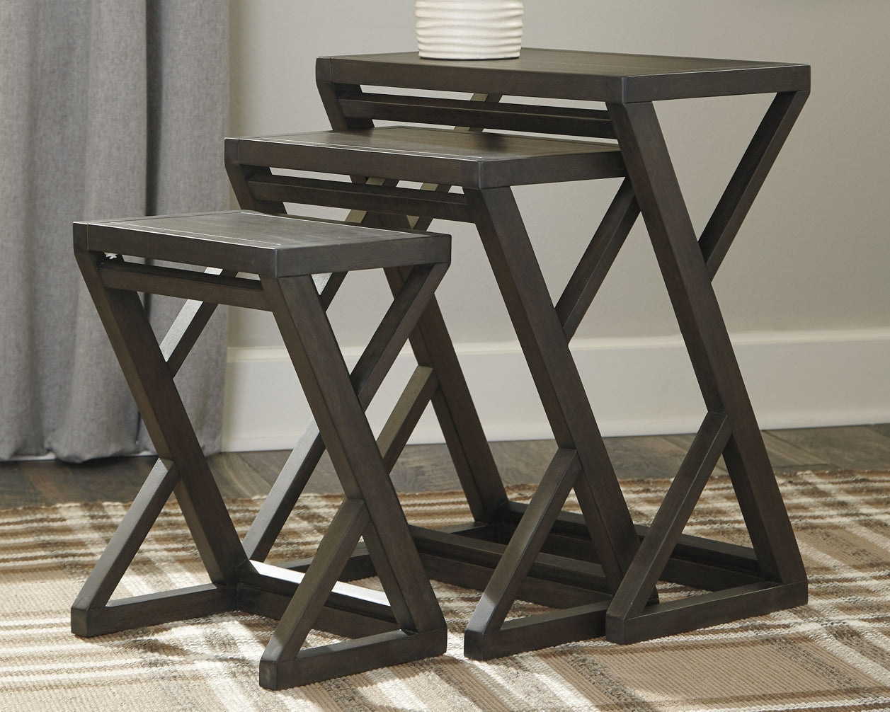 Cairnburg Accent Table Set (3/CN)