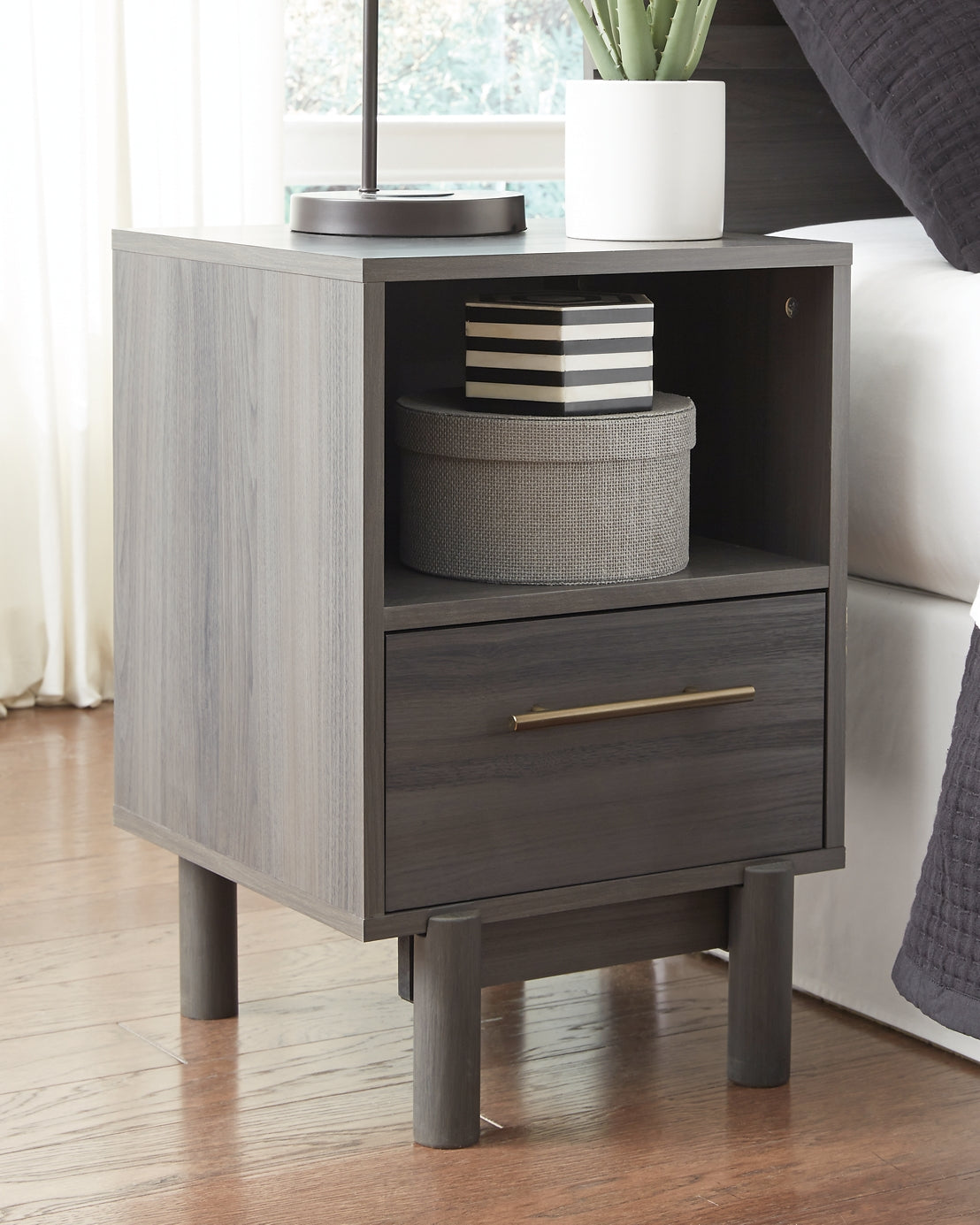Brymont One Drawer Night Stand