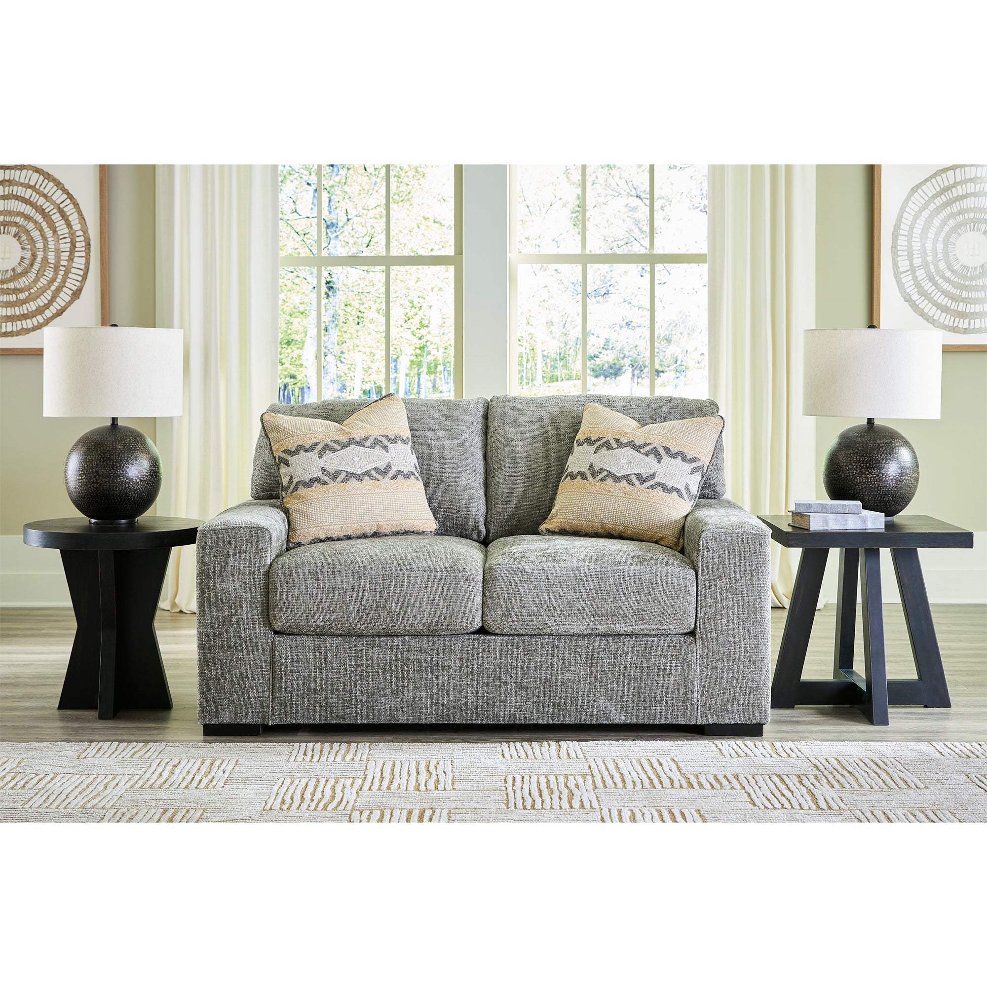 Dunmor Loveseat