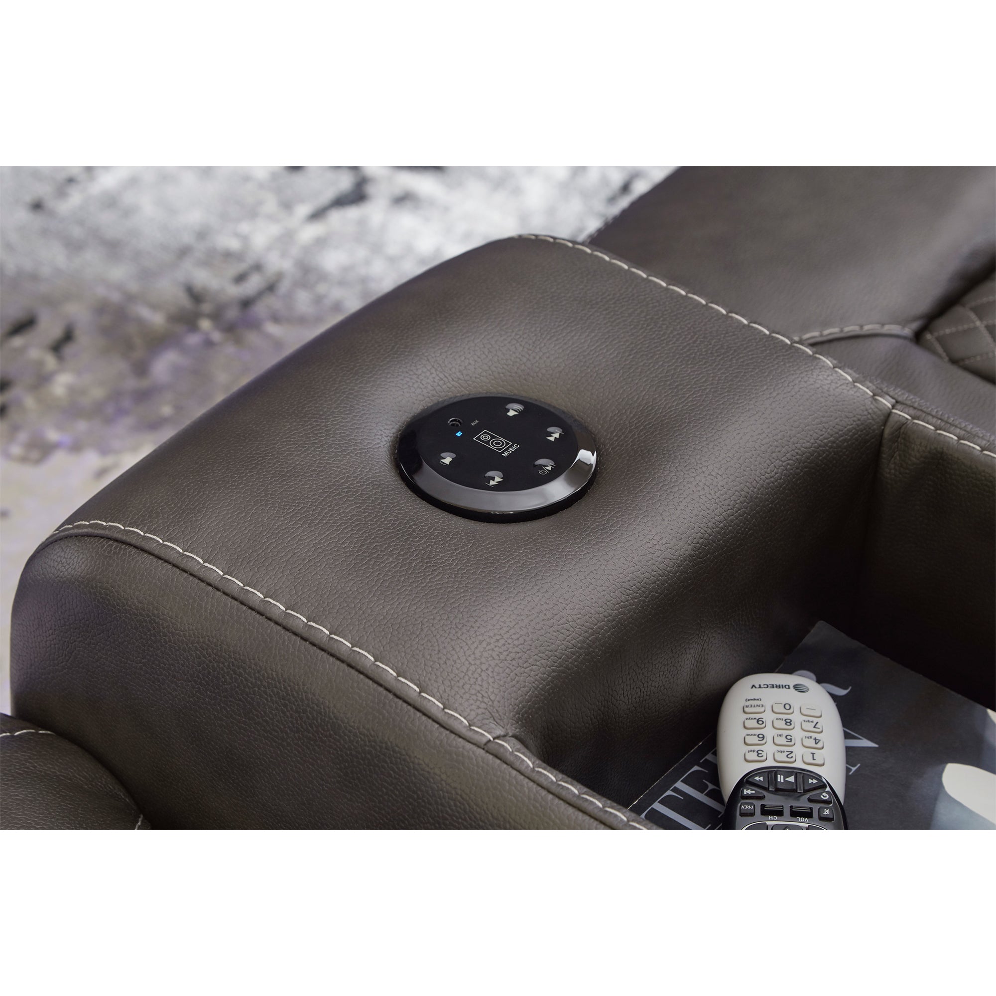 Fyne-Dyme Dual Power Reclining Loveseat with Console