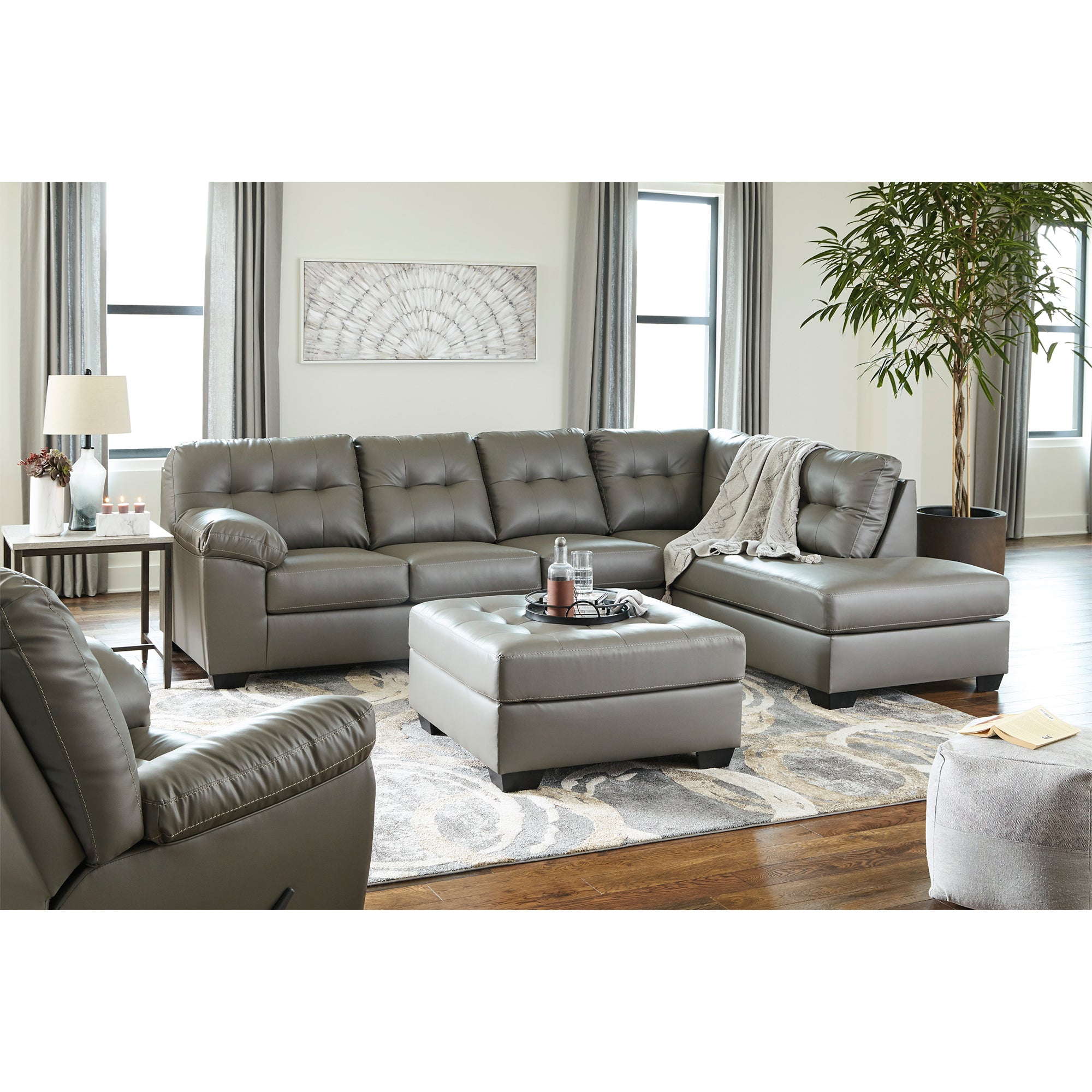 Donlen 2-Piece Sectional with Chaise