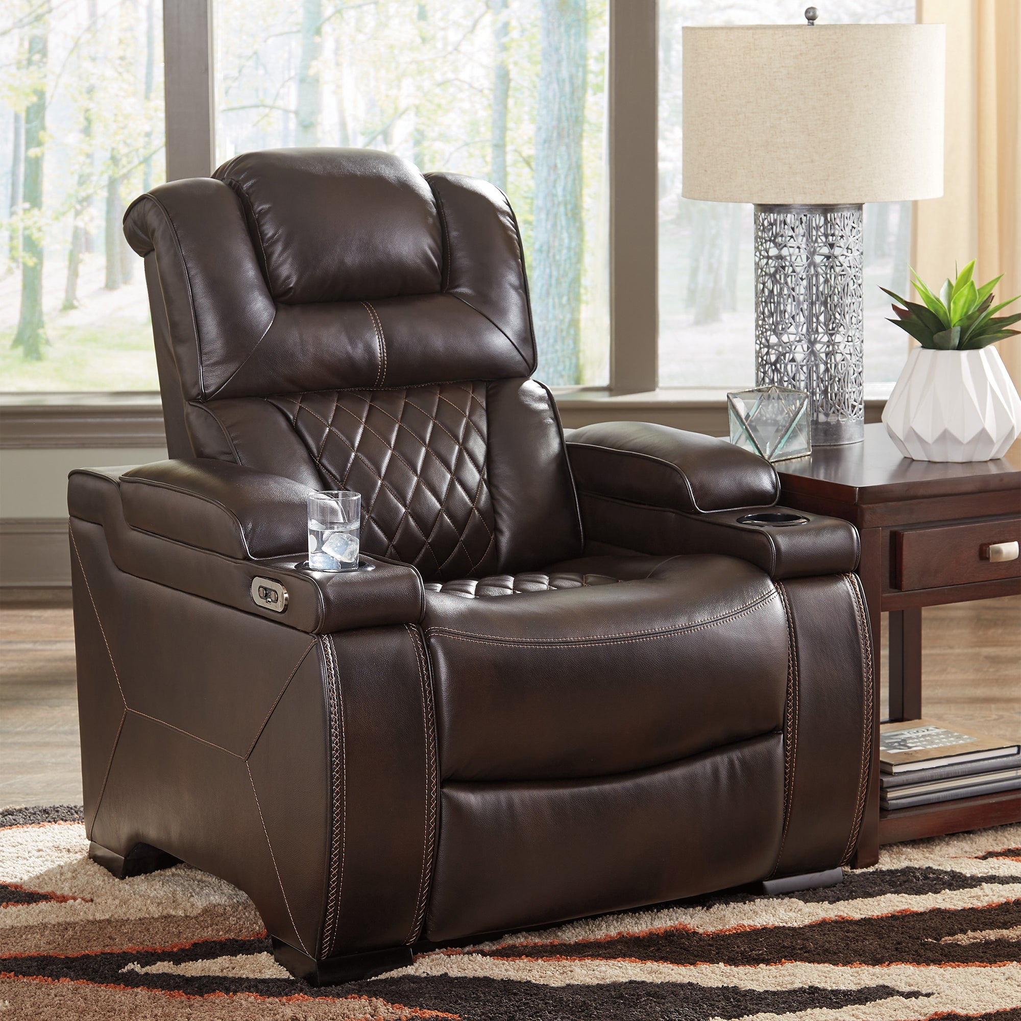 Warnerton Dual Power Recliner