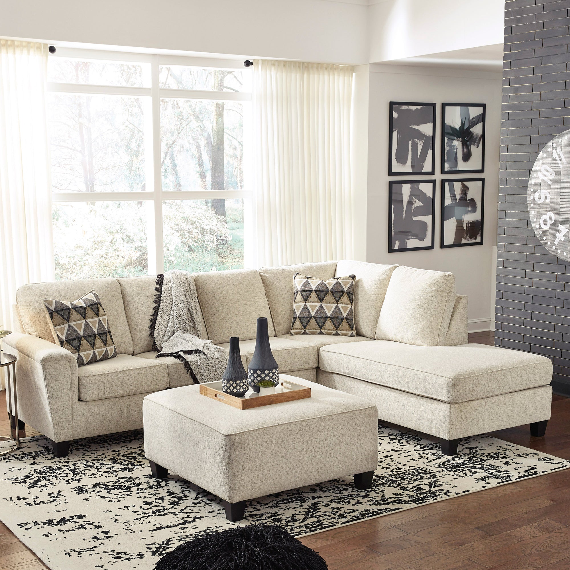 Abinger 2-Piece Sectional with Chaise in Natural Color