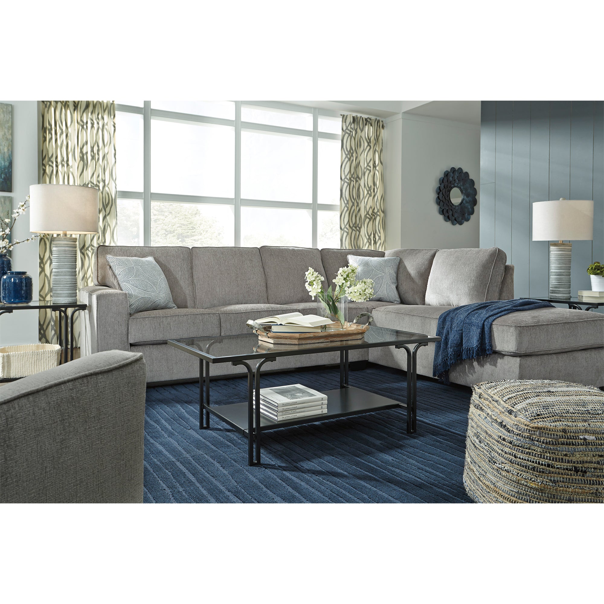 Altari 2-Piece Sectional with Chaise