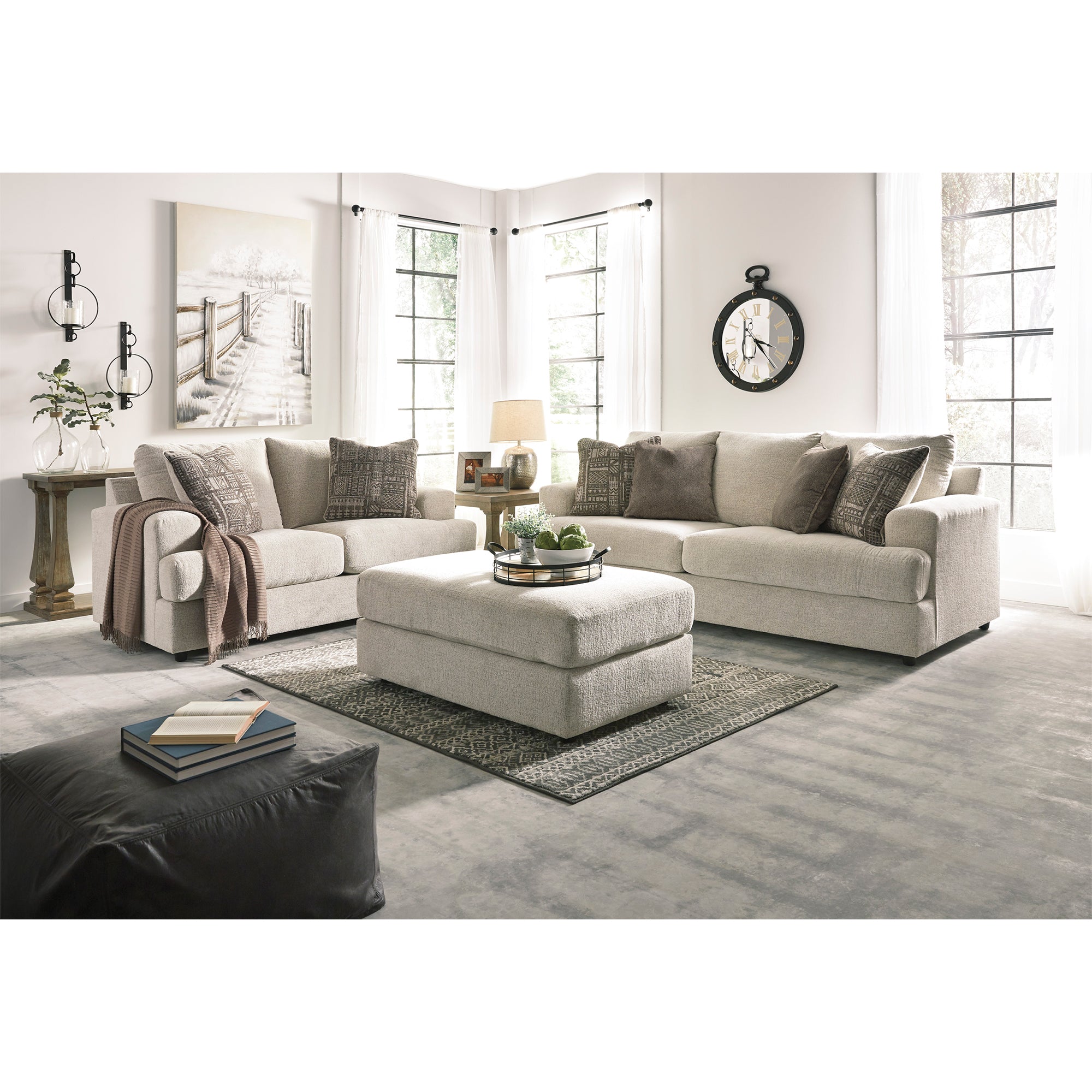 Soletren Loveseat