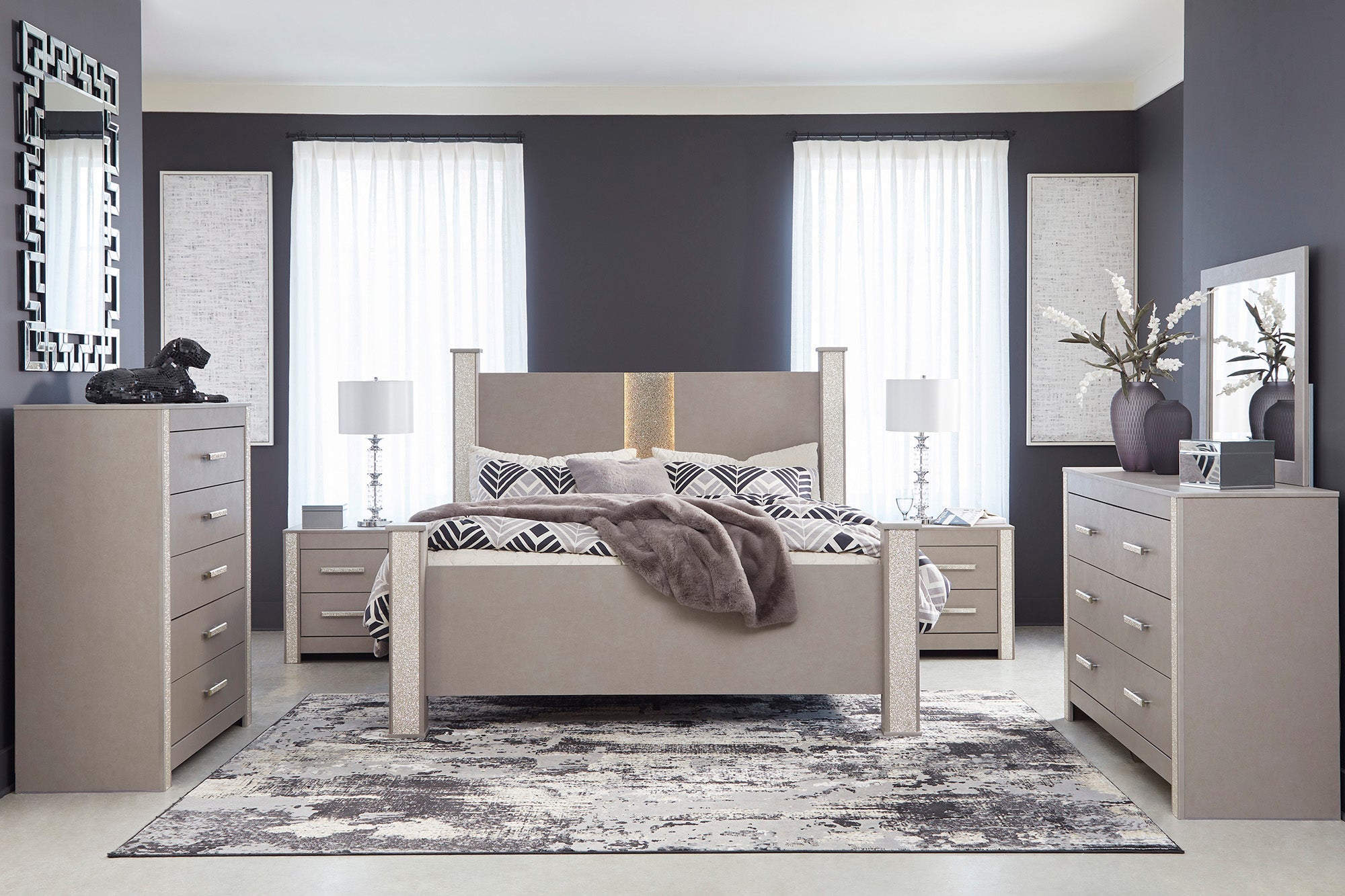 Surancha King Poster Bed with Mirrored Dresser