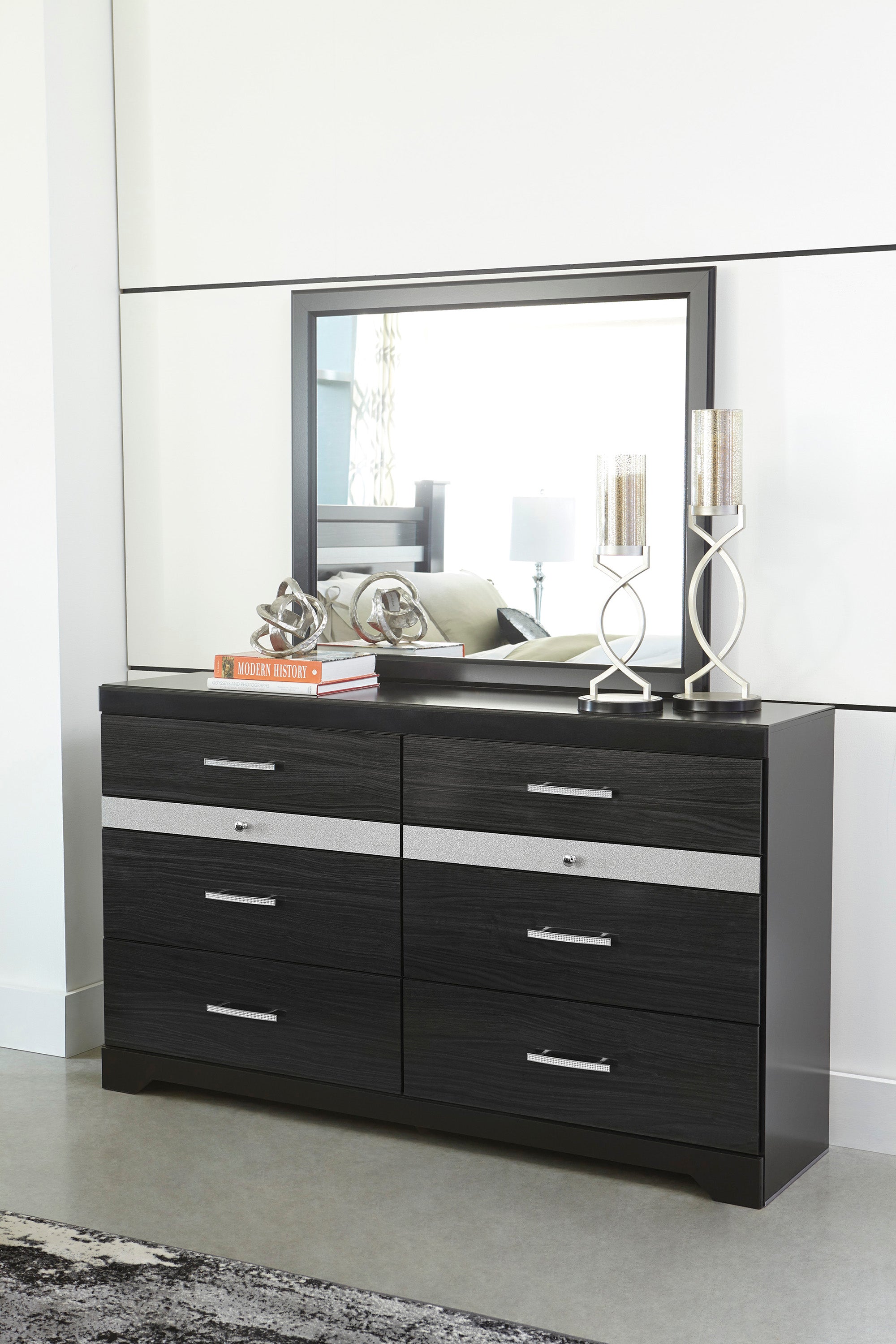 Starberry King Panel Bed with Mirrored Dresser