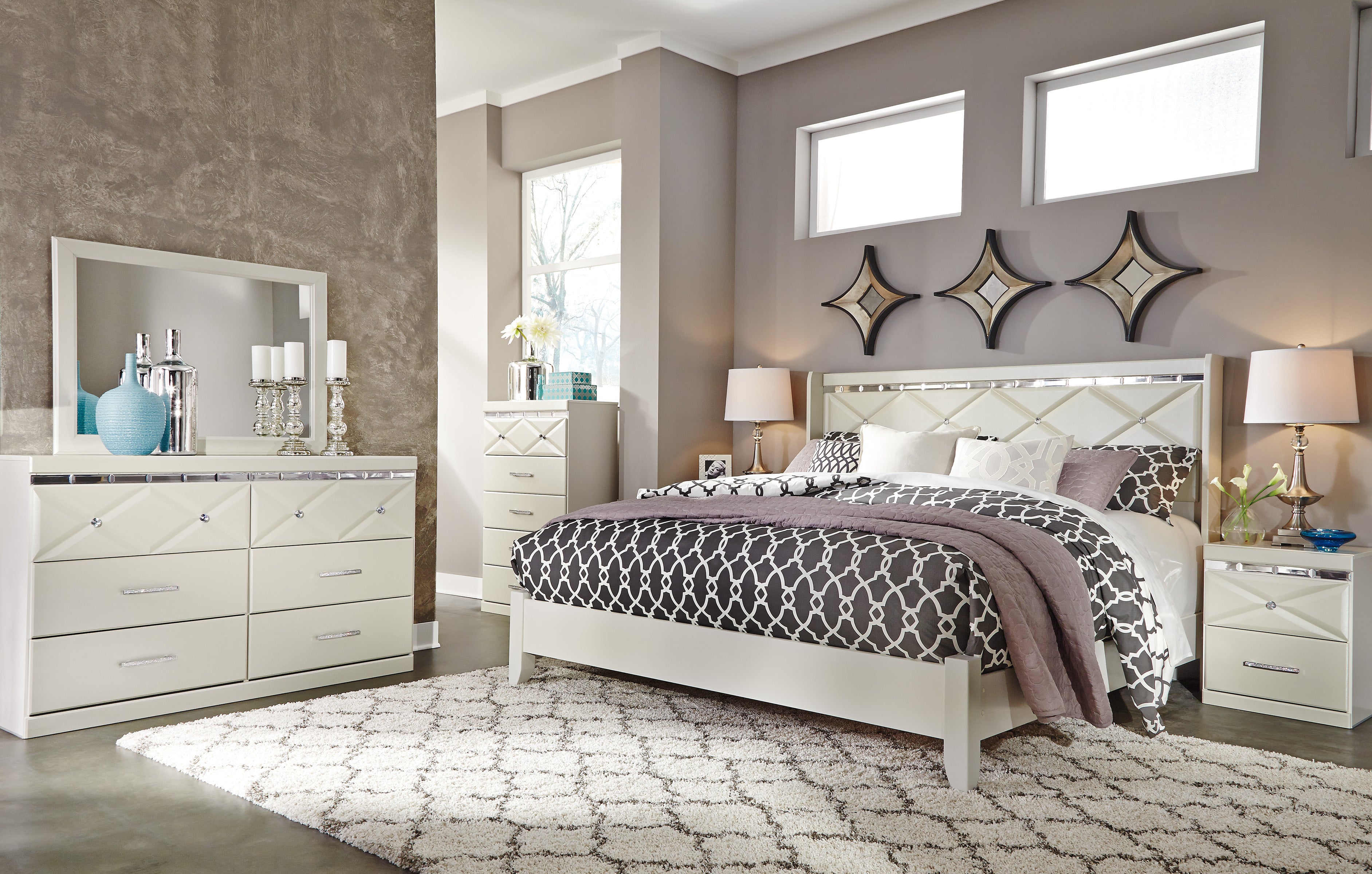 Dreamur King Panel Bed