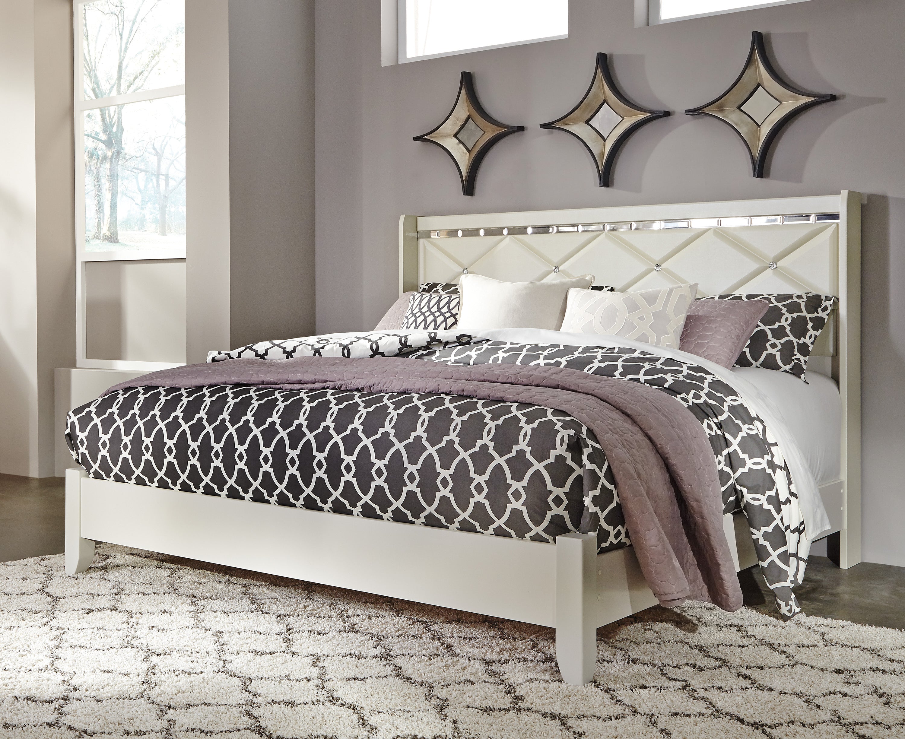 Dreamur King Panel Bed