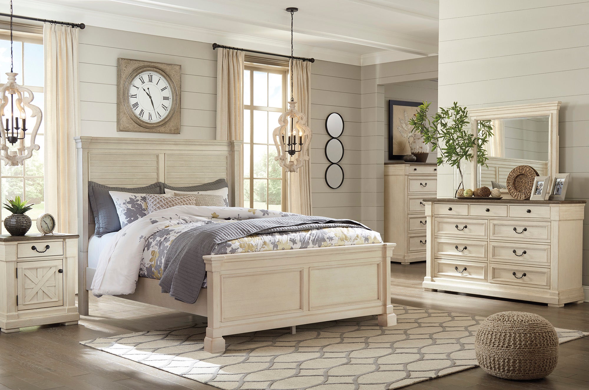 Bolanburg Queen Panel Bed with Mirrored Dresser