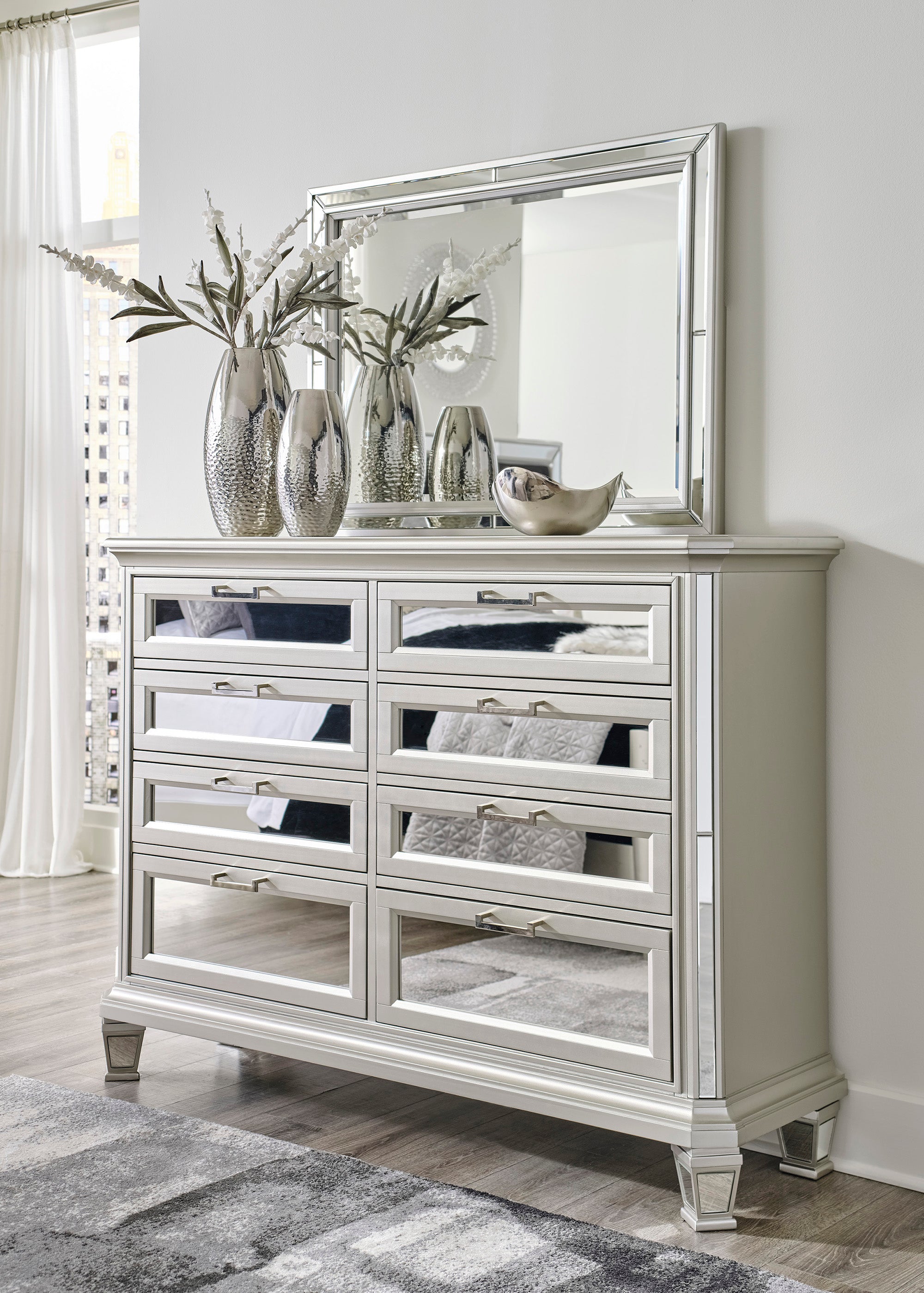 Lindenfield Queen Panel Bed with Mirrored Dresser