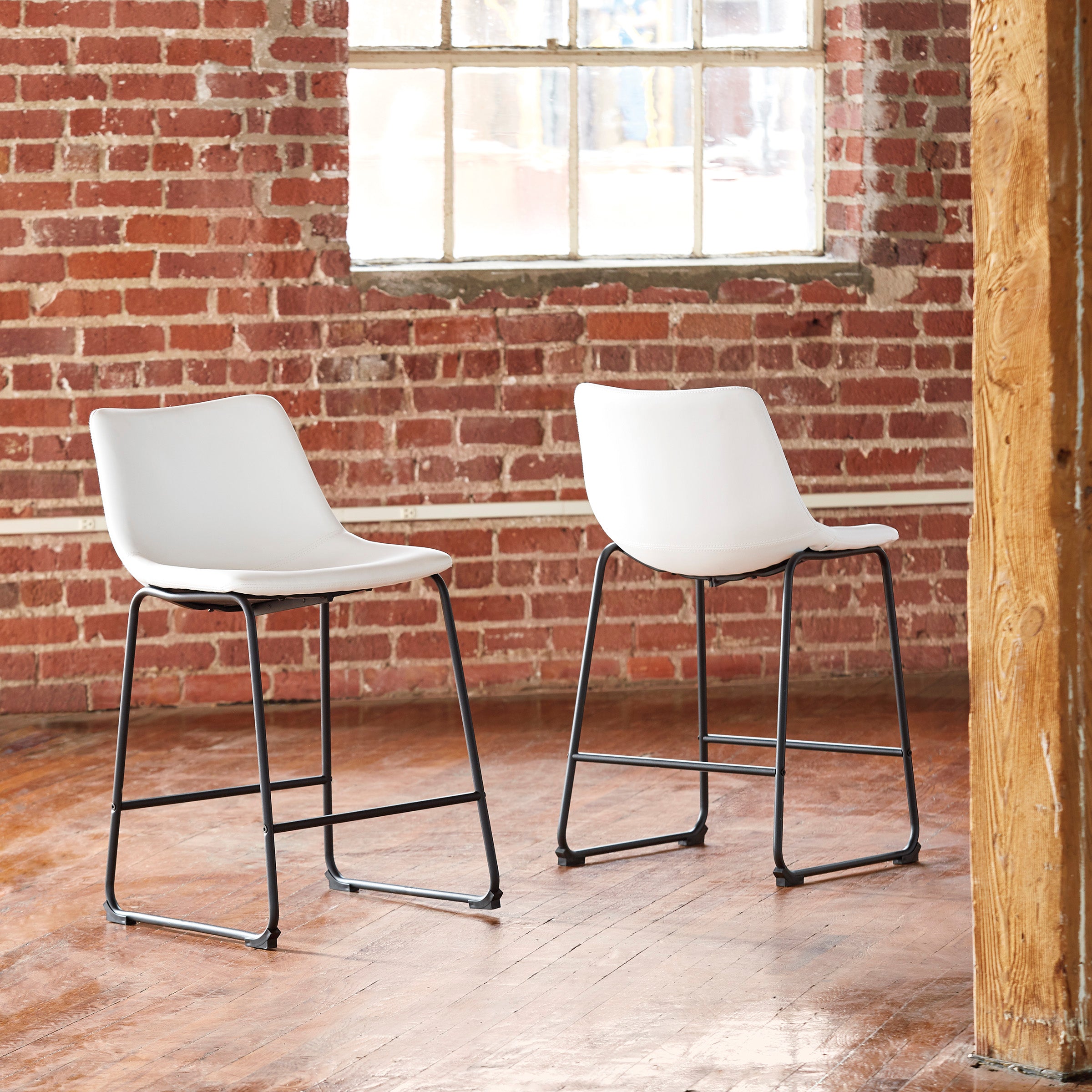 Centiar Counter Height Bar Stool (Set of 2)