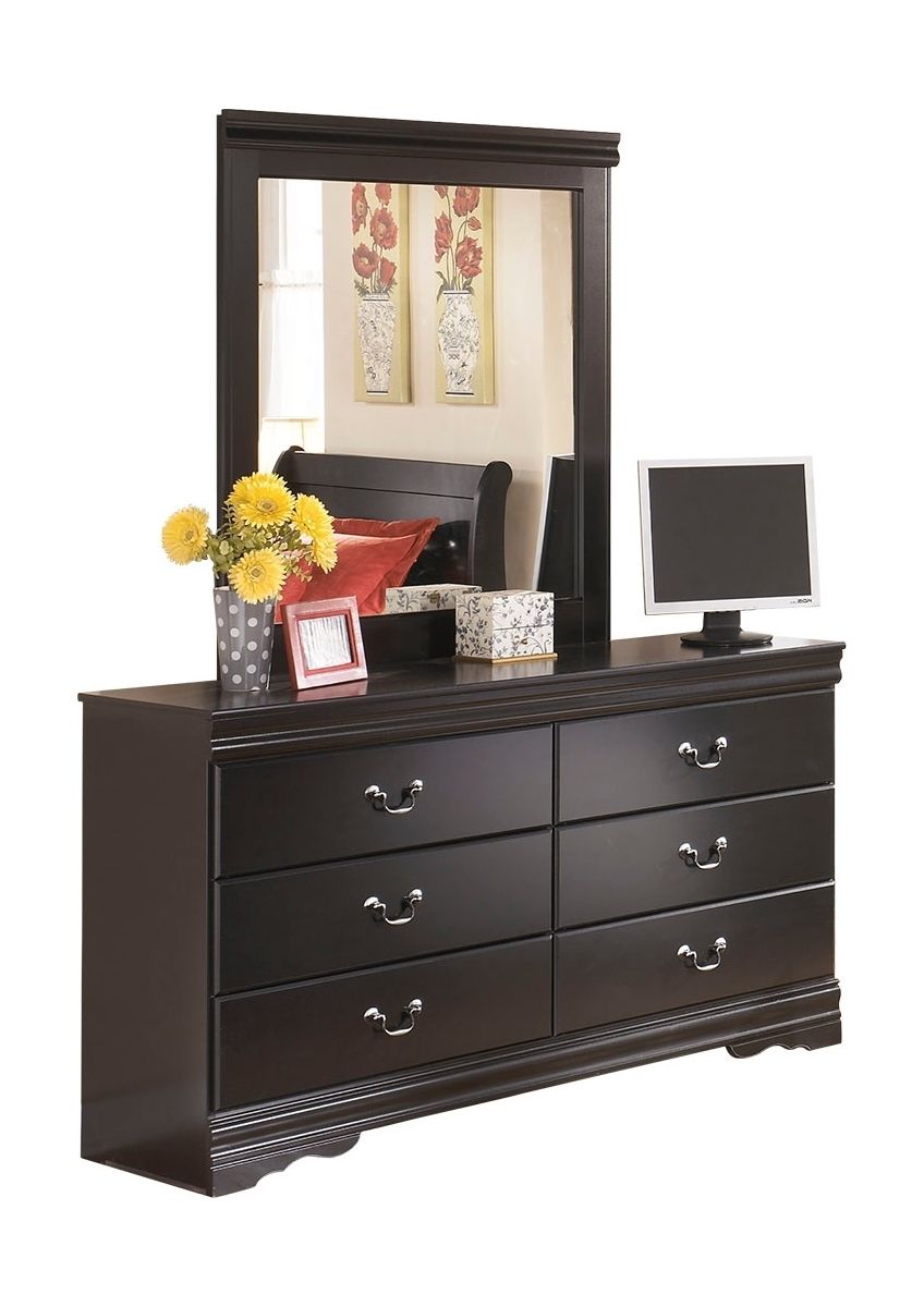 Huey Black Vineyard Dresser and Mirror