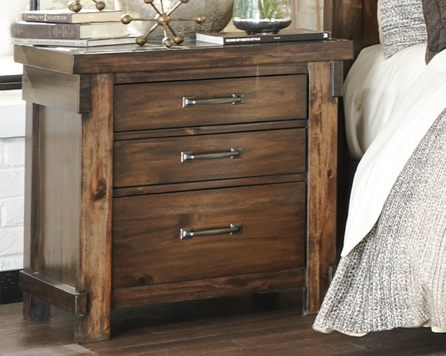 Lakeleigh Three Drawer Night Stand