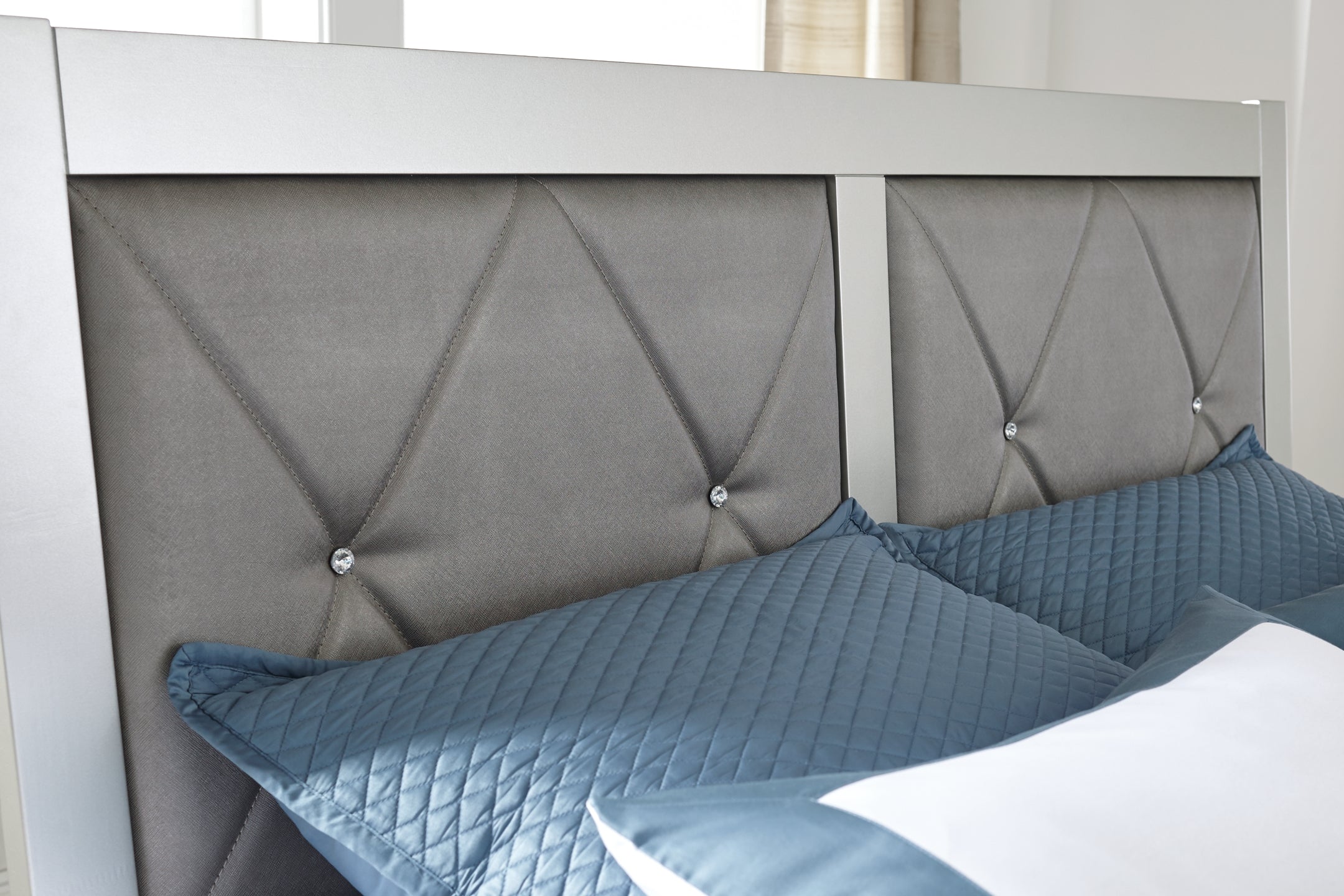 Olivet King Panel Bed