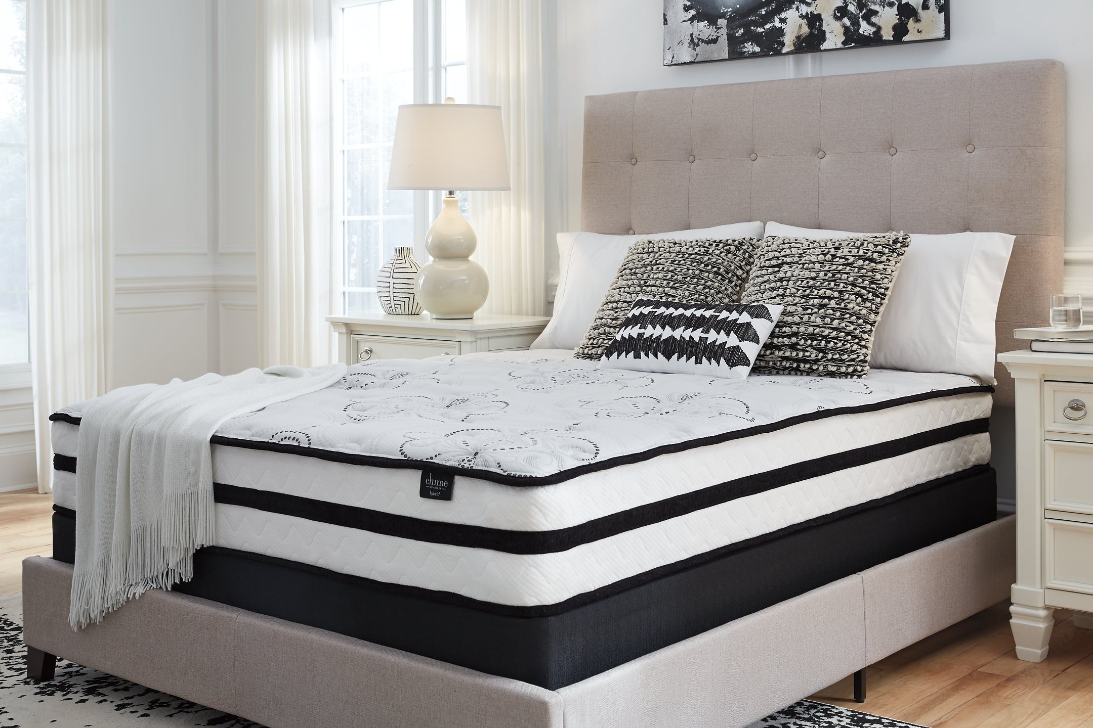 Chime 10 Inch Hybrid King Mattress