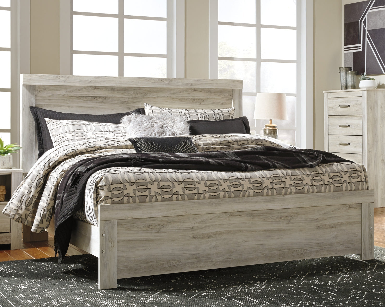 Bellaby King Panel Bed