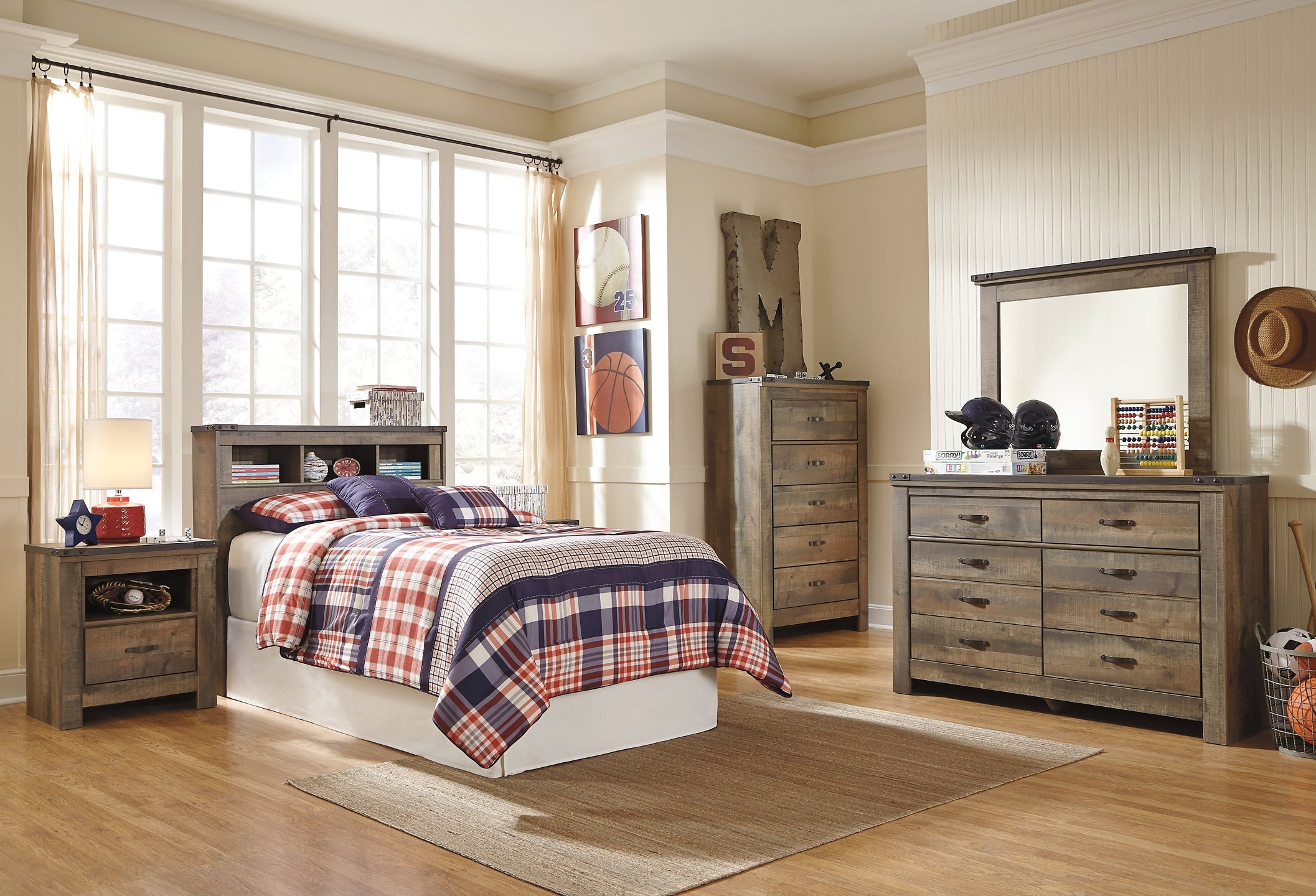 Trinell Six Drawer Dresser