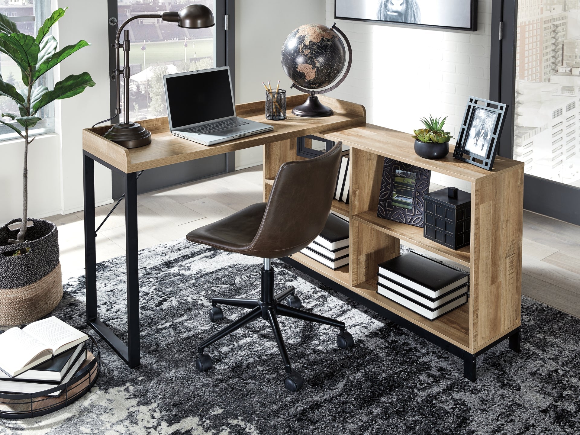 Gerdanet L-Desk