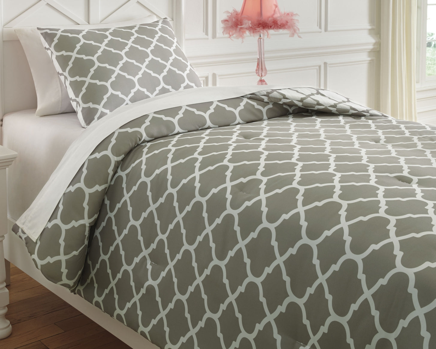 Media Twin Comforter Set
