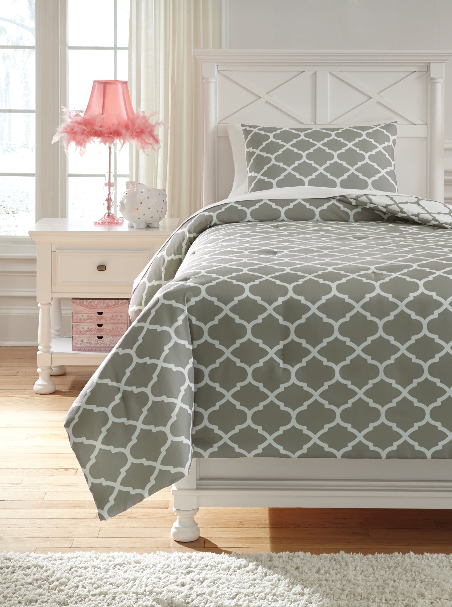 Media Twin Comforter Set