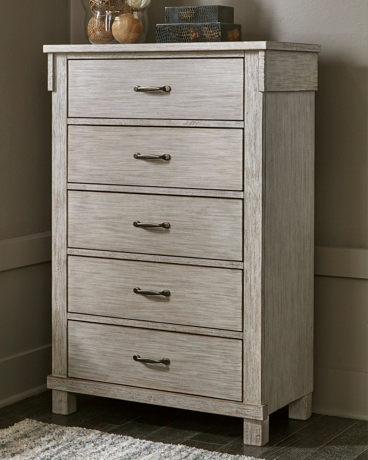 Hollentown Five Drawer Chest