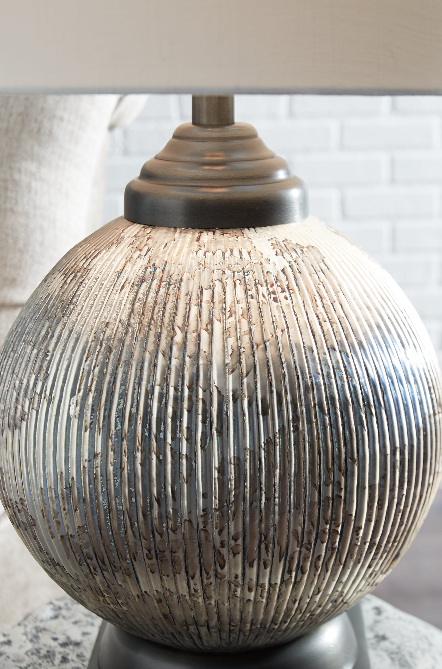 Cailan Glass Table Lamp (1/CN)