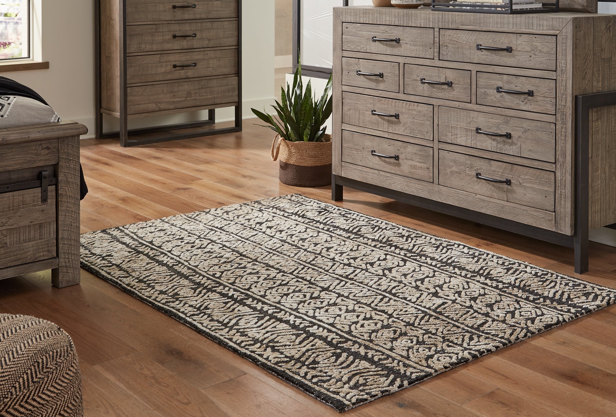 Holdner Medium Rug