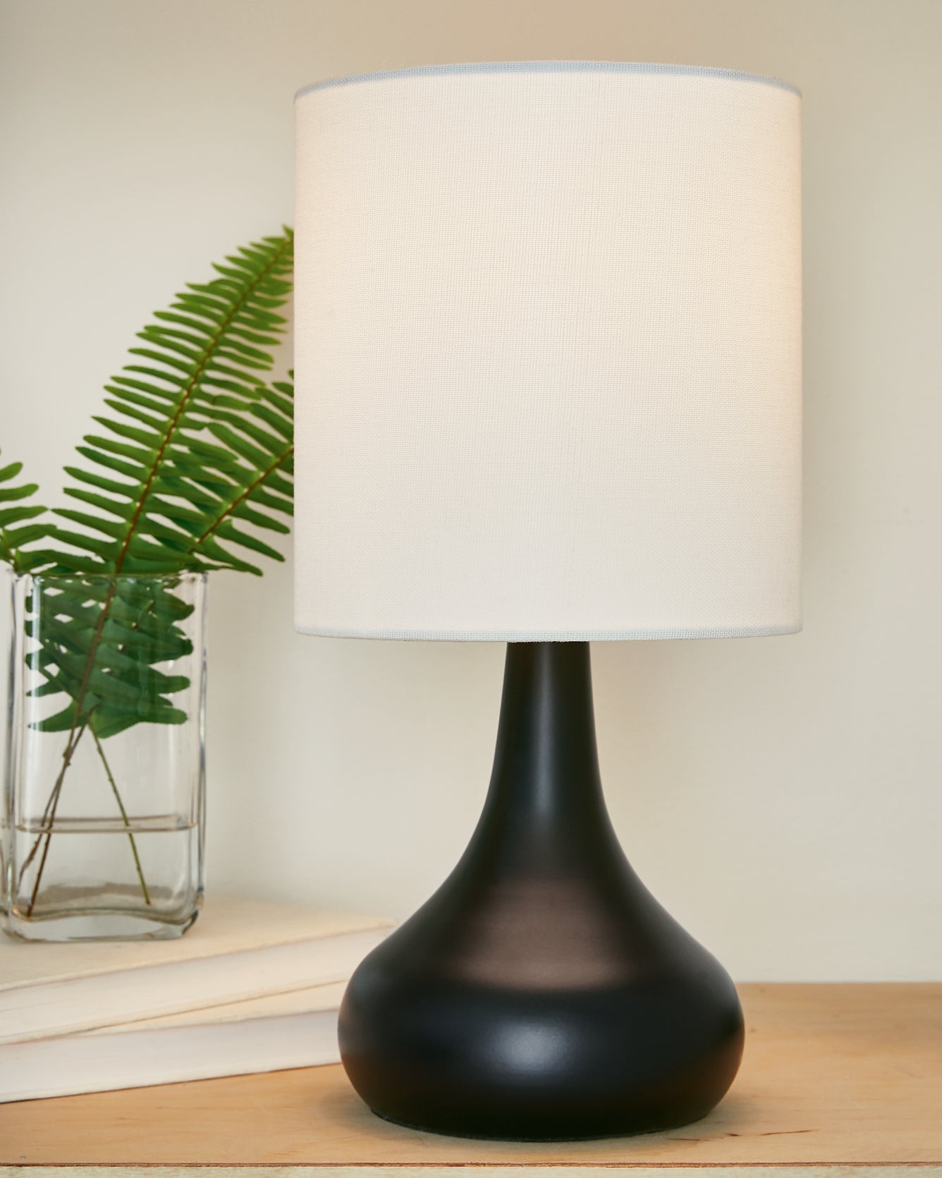 Camdale Metal Table Lamp (1/CN)