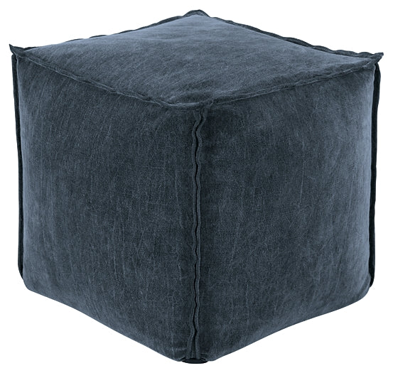 Moriah Pouf