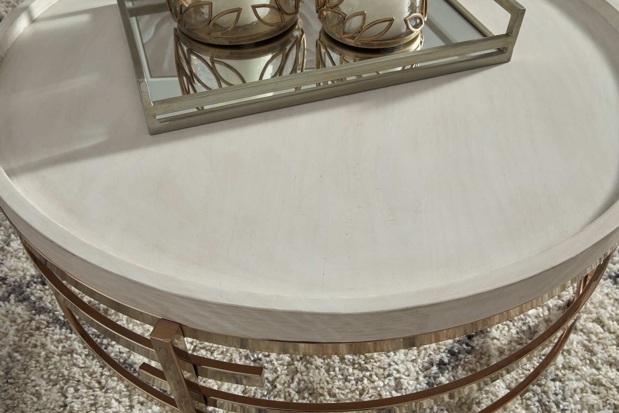 Montiflyn Round Cocktail Table