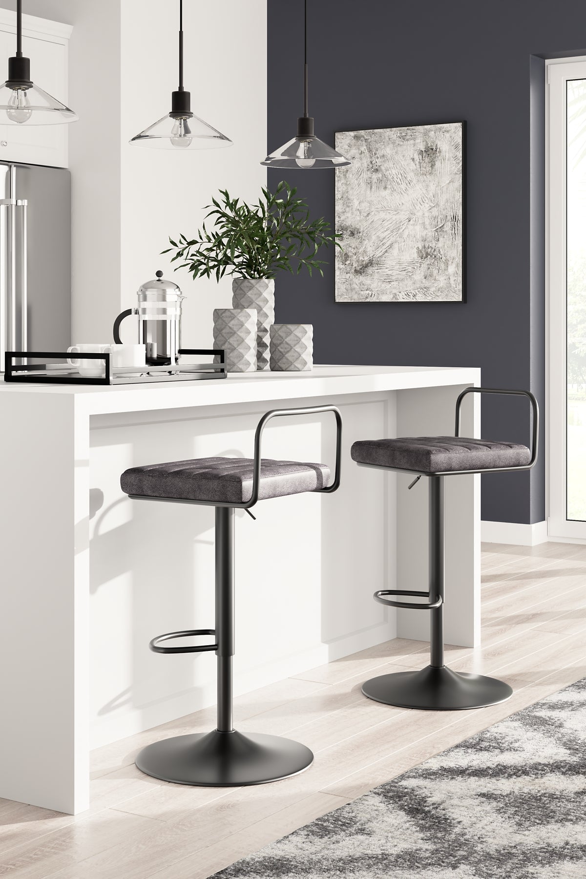 Strumford Bar Height Bar Stool (Set of 2)