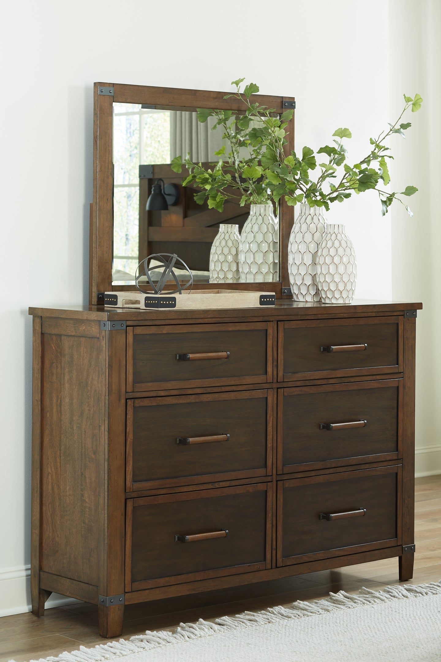 Wyattfield California King Panel Bed with Mirrored Dresser