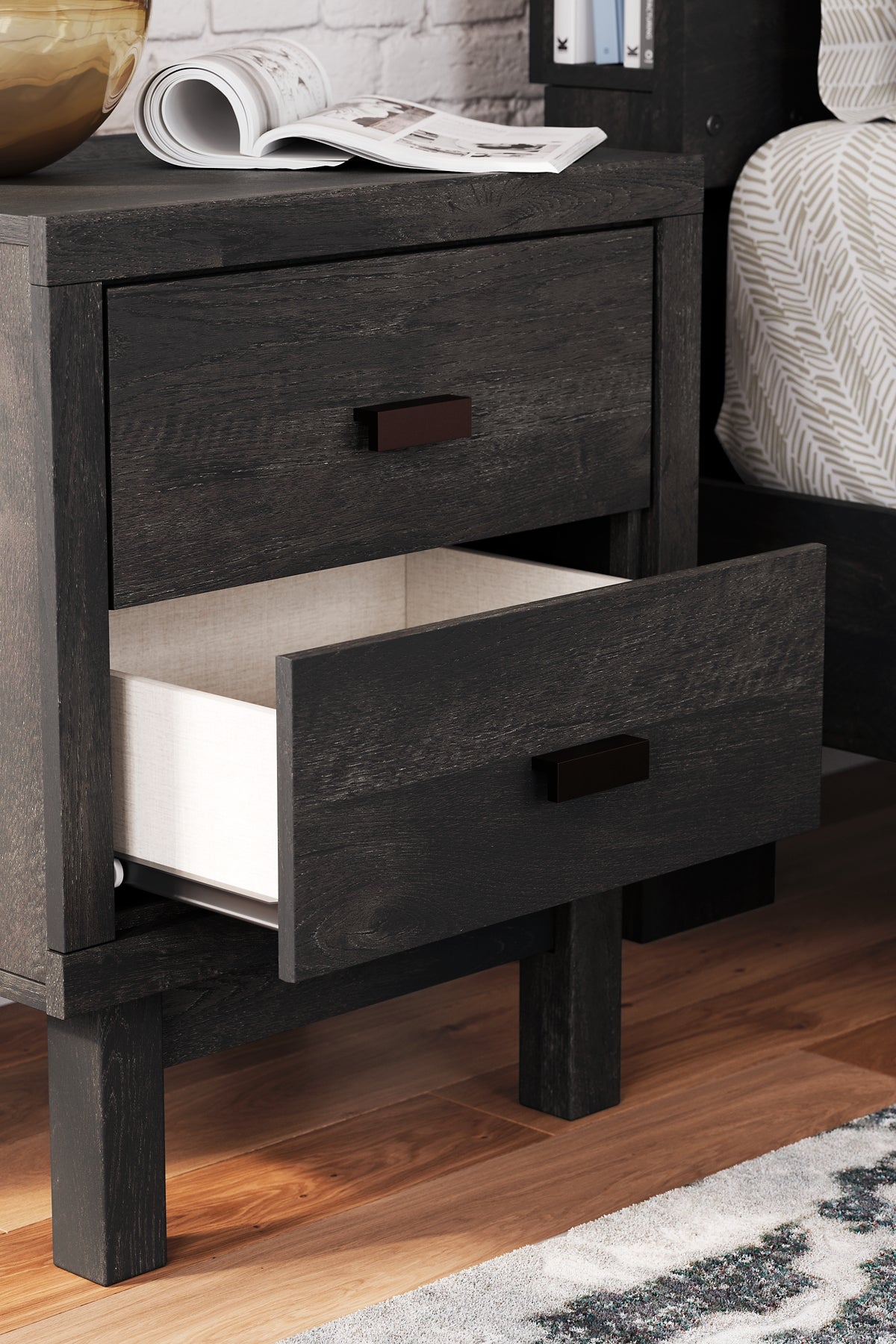 Toretto Queen Bookcase Headboard with Mirrored Dresser and 2 Nightstands