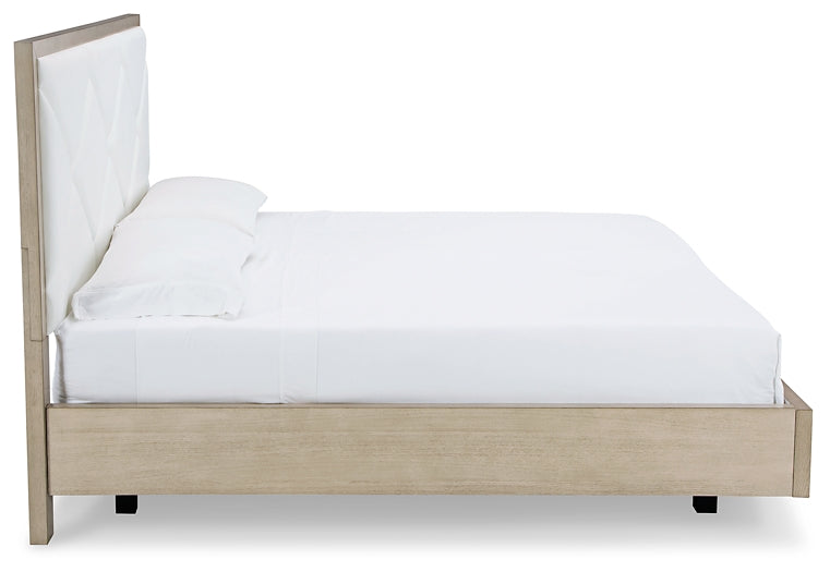 Wendora Queen Upholstered Bed with Dresser